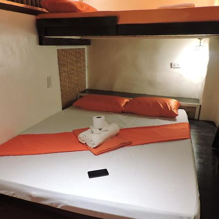Orange Mangrove Pension House By Sms Hospitality Puerto Princesa Pokoj fotografie