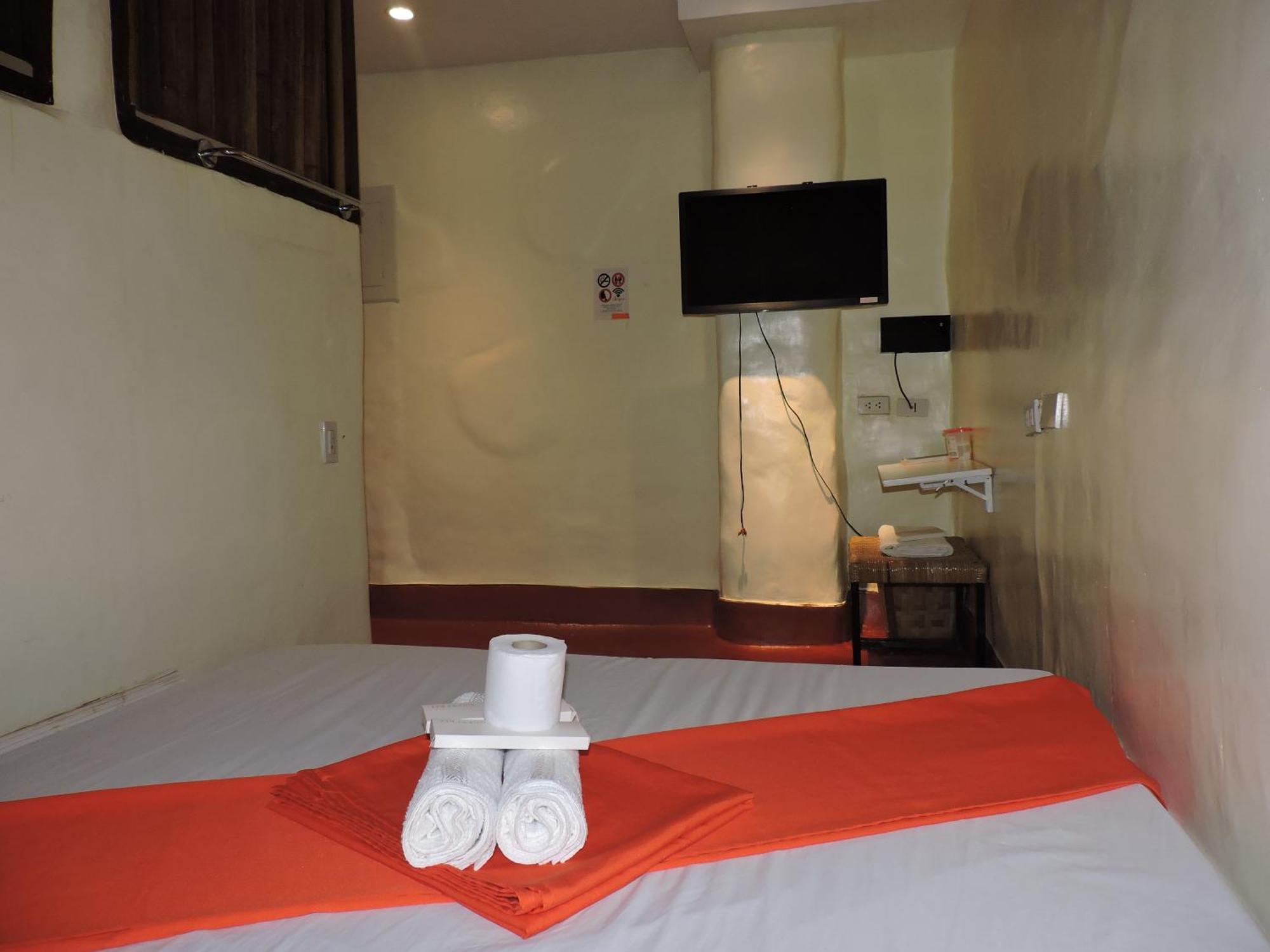 Orange Mangrove Pension House By Sms Hospitality Puerto Princesa Pokoj fotografie