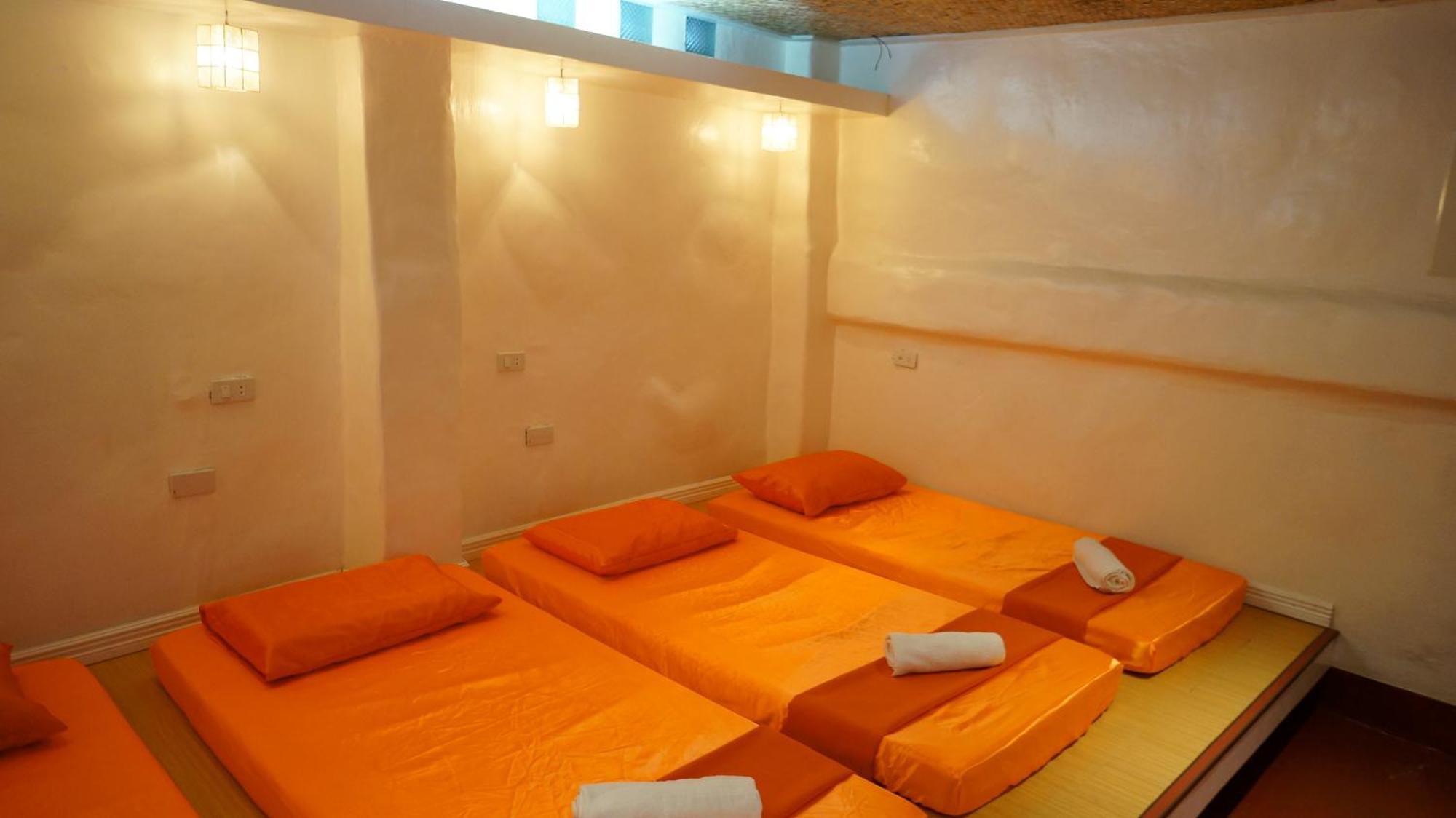 Orange Mangrove Pension House By Sms Hospitality Puerto Princesa Pokoj fotografie